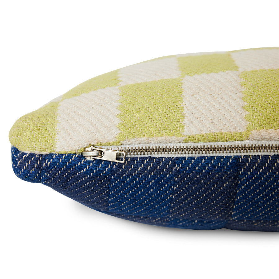 Checkered woven pillow Berries - Image 5
